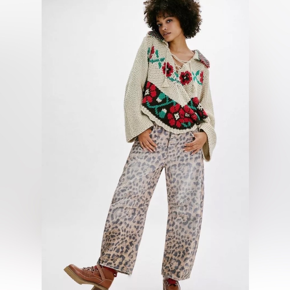 24 LONG We The Free People Good Luck Printed Barrel Jeans Cheetah Leopard Animal